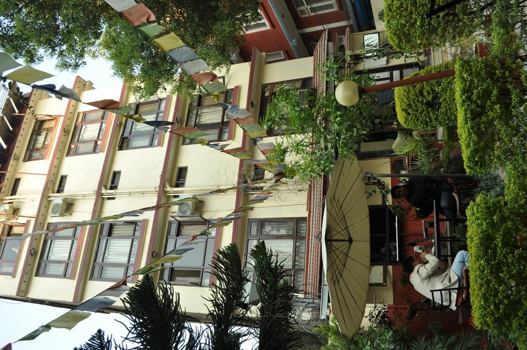 Hotel Florid Kathmandu Exteriör bild