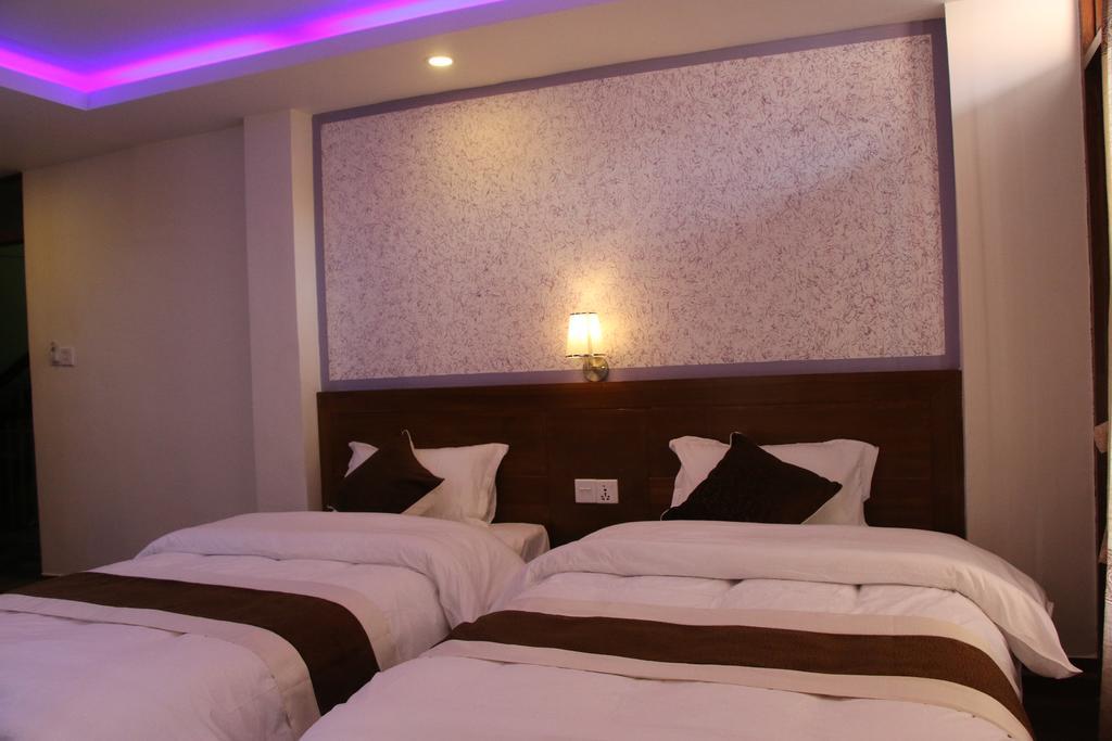 Hotel Florid Kathmandu Exteriör bild