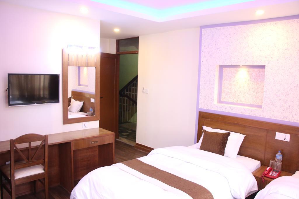 Hotel Florid Kathmandu Exteriör bild