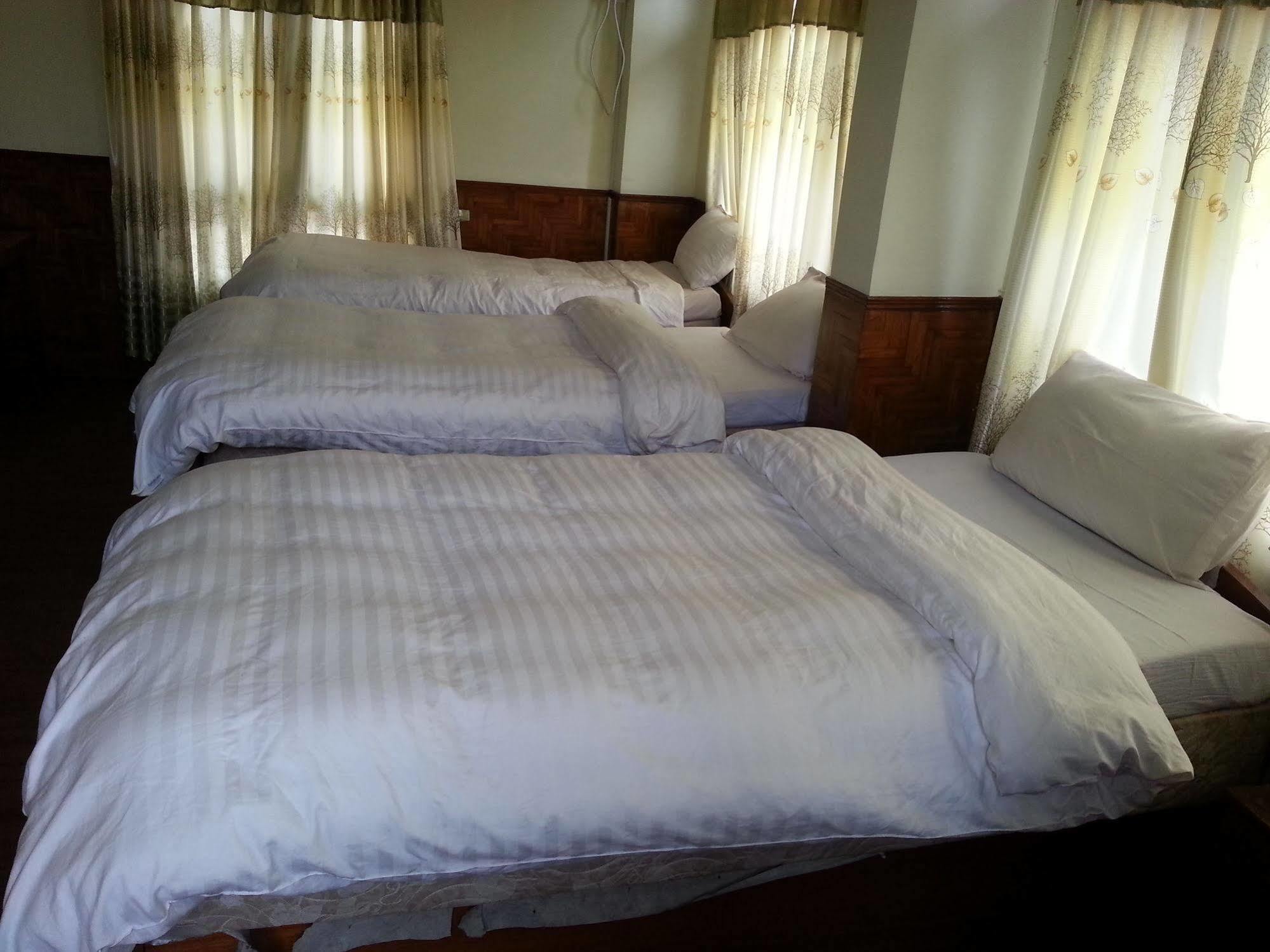 Hotel Florid Kathmandu Exteriör bild