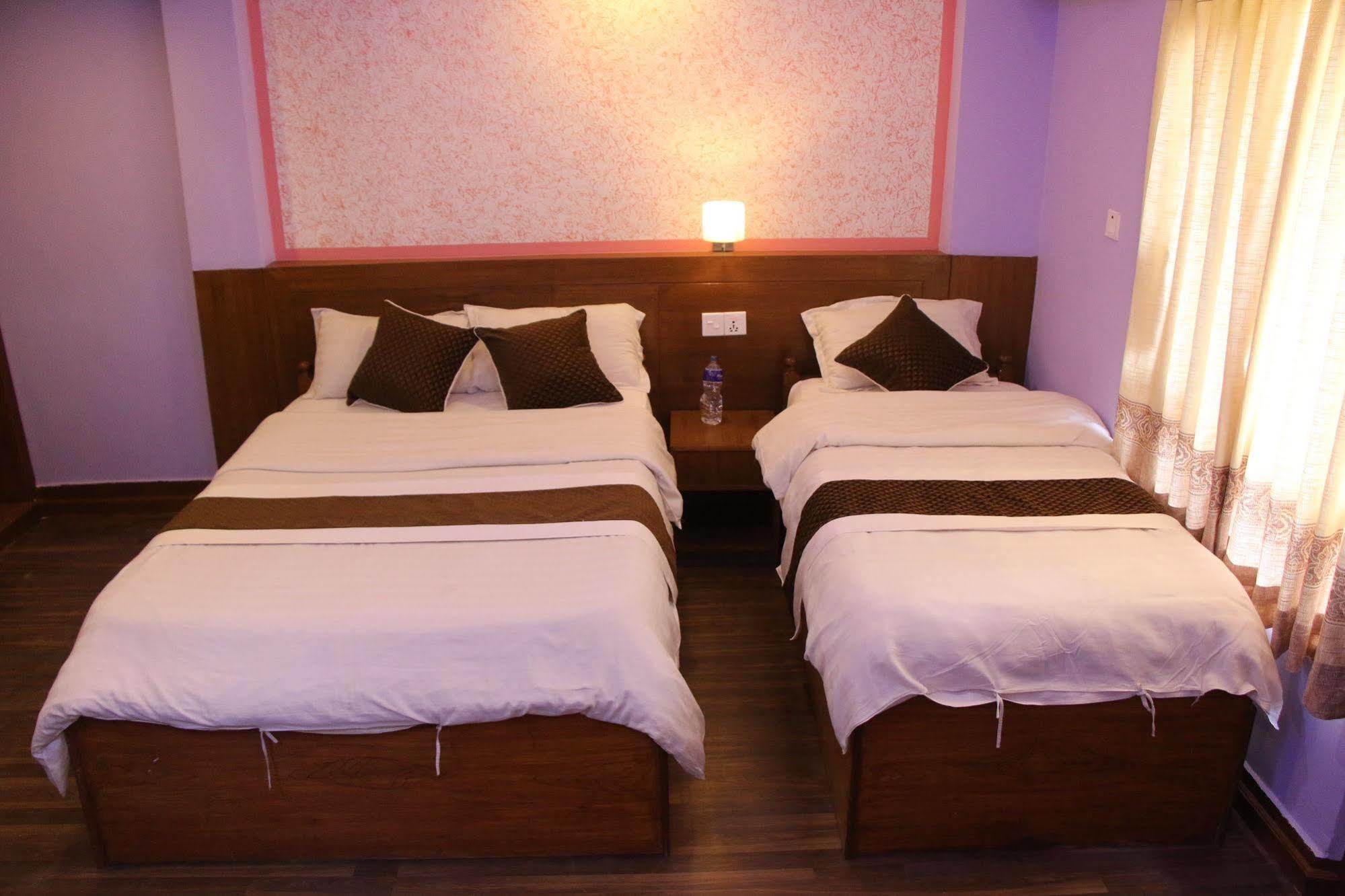 Hotel Florid Kathmandu Exteriör bild
